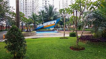 Compact Studio Kalibata City Apartment near Shopping Center