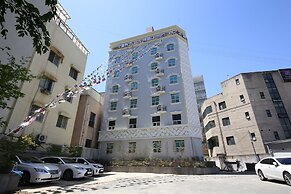 Ekklim Hotel