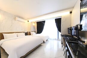 Ekklim Business Hotel