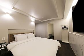 Ekklim Business Hotel