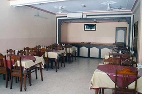 Hotel Rathore Lodge & Restaurant