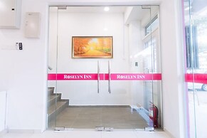 OYO 90090 Roselyn Inn 2