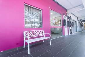 OYO 90090 Roselyn Inn 2