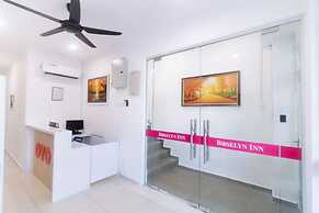 OYO 90090 Roselyn Inn 2