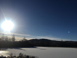 Cosy Woodland off Grid Shepherds Hut - Hazel