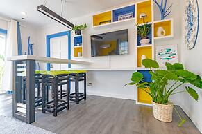 Panoramic Cottage at Love Beach - Pool