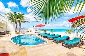 Caprice 7 Ocean Front Villa private Pool