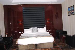 Exclusive Serene Hotel