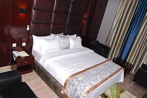 Exclusive Serene Hotel