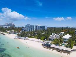 Blue Ocean Village House at Cable Beach
