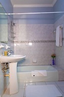 Blue Ocean Village House at Cable Beach