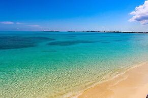 Blue Ocean Village House at Cable Beach
