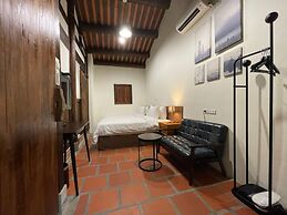 Guning Xiexinyuan Historical Inn