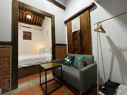 Guning Xiexinyuan Historical Inn