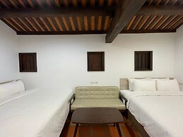 Guning Xiexinyuan Historical Inn