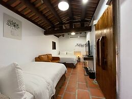 Guning Xiexinyuan Historical Inn