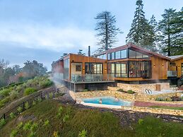 Sequoia Lodge - Adults Only