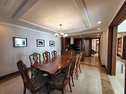 Crystal Valley CC - Golden Village