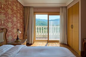 Crystal Valley CC - Golden Village