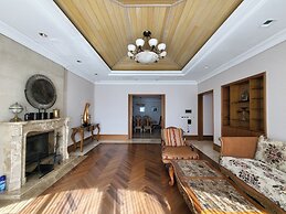 Crystal Valley CC - Golden Village