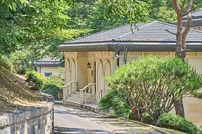 Crystal Valley CC - Golden Village