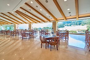 Crystal Valley CC - Golden Village