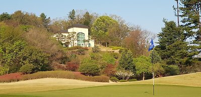 Crystal Valley CC - Golden Village