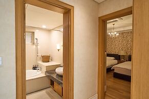 Crystal Valley CC - Golden Village