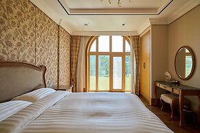 Crystal Valley CC - Golden Village