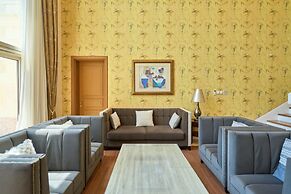 Crystal Valley CC - Golden Village