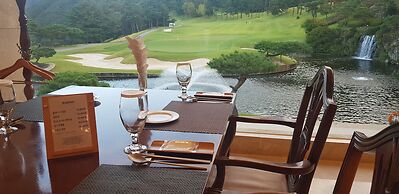 Crystal Valley CC - Golden Village