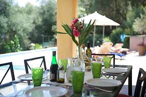 Lovely Open Plan Family Villa in Kato Katelios