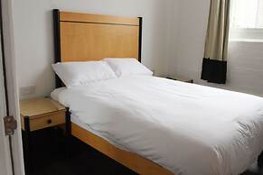 Park Hotel & Apartments