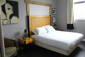 Park Hotel & Apartments