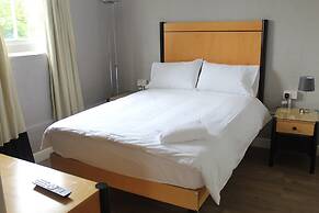 Park Hotel & Apartments