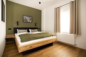 Holzfellas Hotel & Restaurant