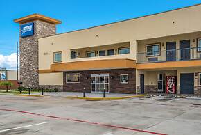 Americas Best Value Inn & Suites Houston at Hwy 6