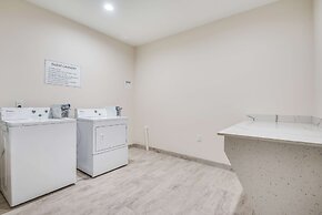 Americas Best Value Inn & Suites Houston at Hwy 6