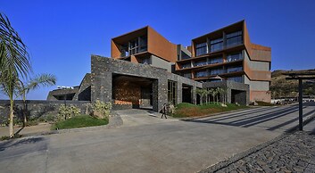 Aria Resort and Spa