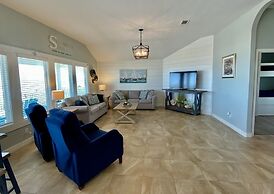 Serendipity Shore 3 Bedroom Home by RedAwning