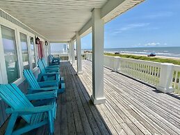 Serendipity Shore 3 Bedroom Home by RedAwning