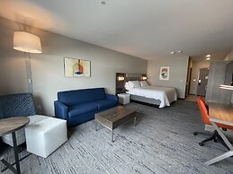 Holiday Inn Express & Suites Ft. Smith Airport by IHG