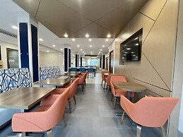 Holiday Inn Express & Suites Ft. Smith Airport by IHG