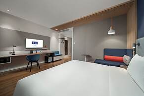 Holiday Inn Express Zhuhai Gongbei by IHG