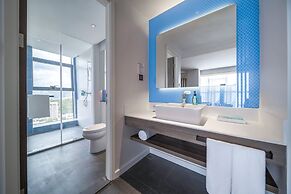 Holiday Inn Express Zhuhai Gongbei by IHG