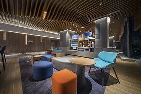 Holiday Inn Express Zhuhai Gongbei by IHG