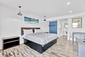 Tradewinds Motel