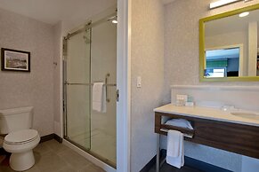 Hampton Inn & Suites Ottawa West