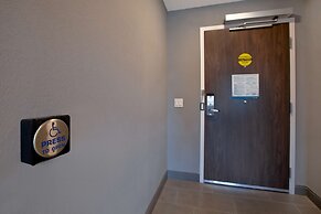 Hampton Inn & Suites Ottawa West