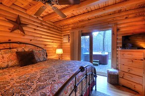 Nantahala Riverside 3 Bedroom Cabin by RedAwning